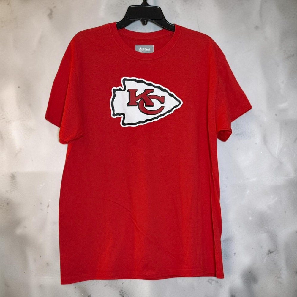NFL Team Apparel Kansas City Chiefs T-Shirt Mens Large Red Arrowhead Logo Tee